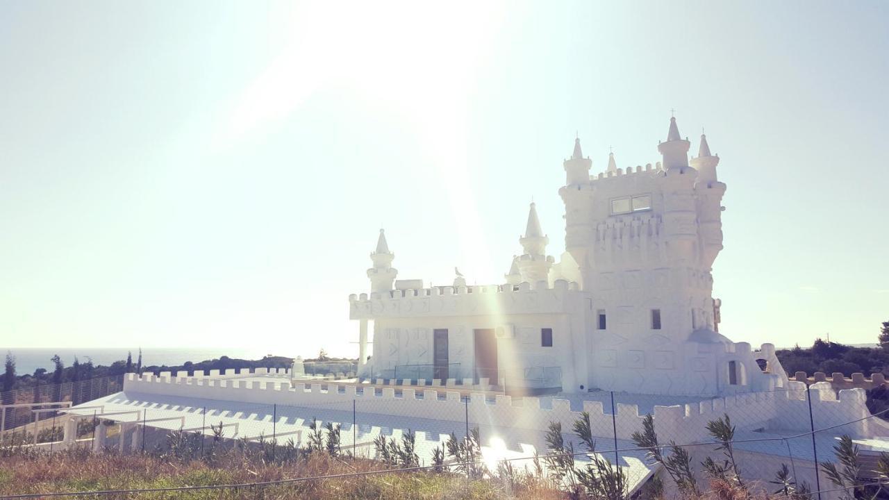 Snow White Castle Apartment Киотари Екстериор снимка